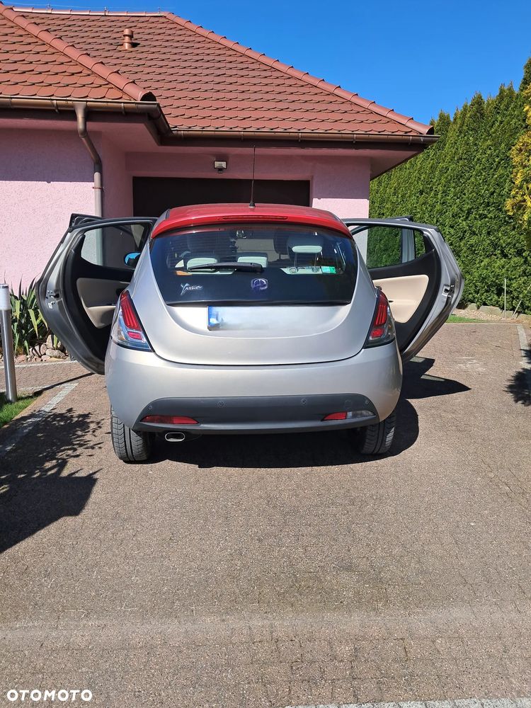 Lancia Ypsilon 1.2 8V Platinum S&S - 5
