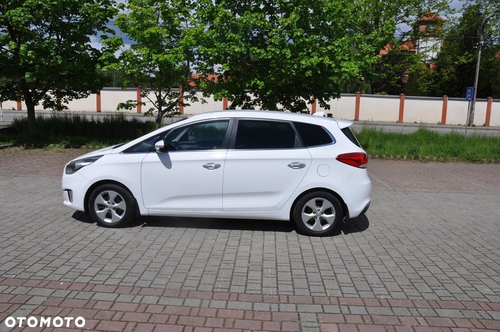 Kia Carens 1.6 GDI L - 8