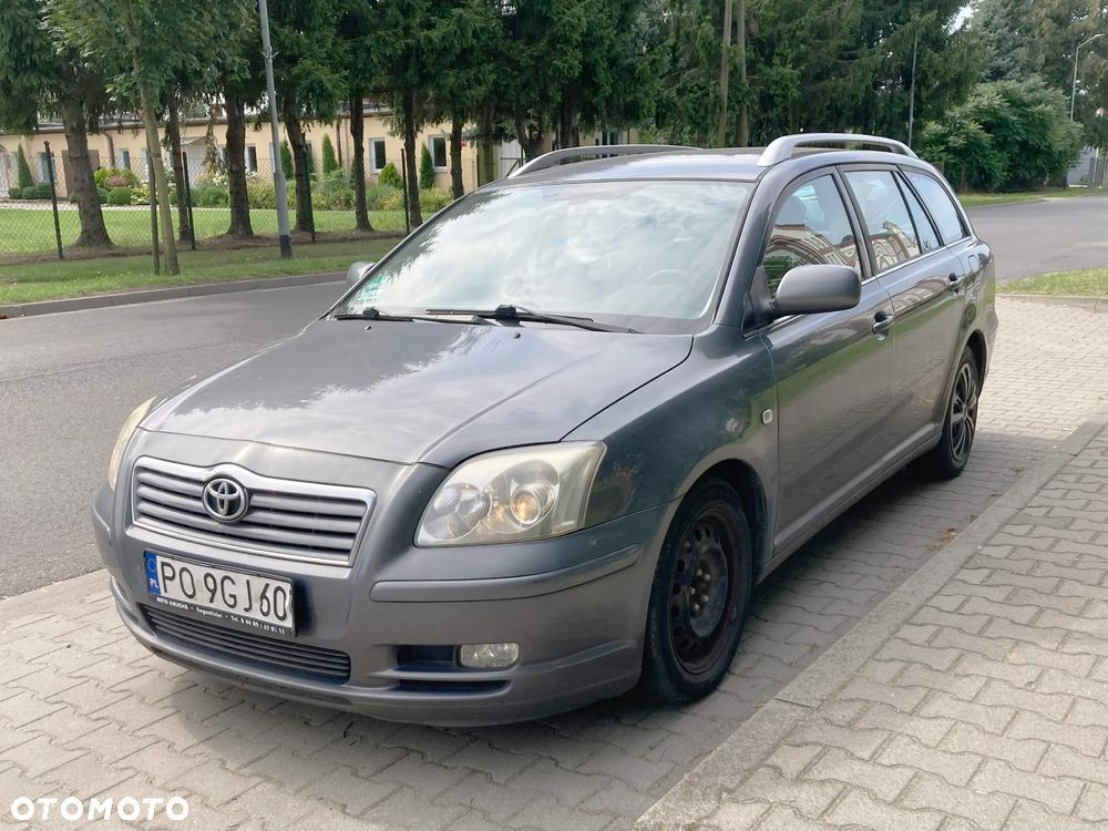 Toyota Avensis 1.8 VVT-i Sol - 1
