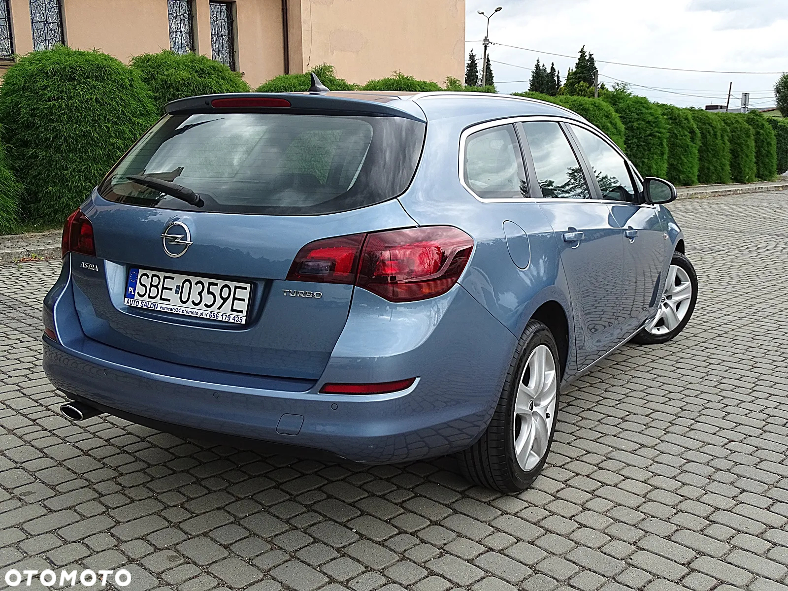 Opel Astra IV 1.4 T Cosmo - 12
