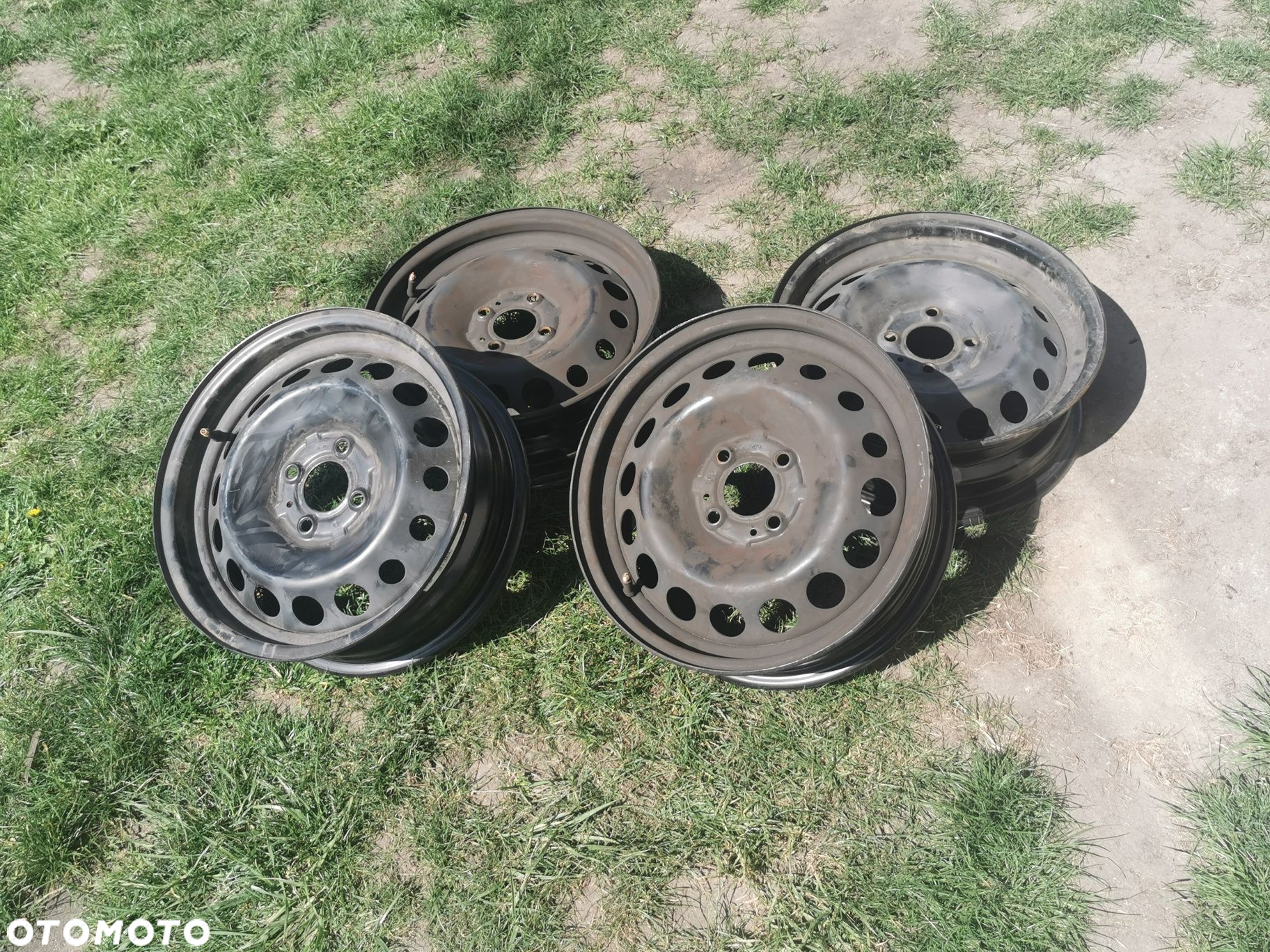Felgi stalowe Renault  5.5x15 ET36 4x100 5x15 - 5