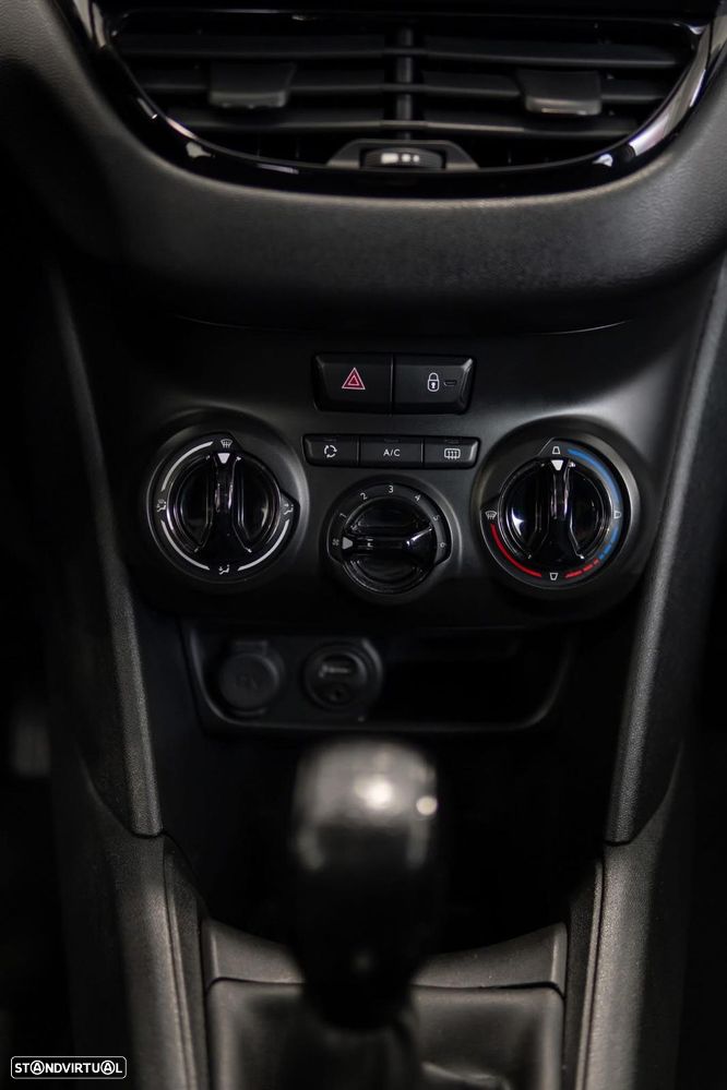 Peugeot 208 1.2 VTi SE Style - 21