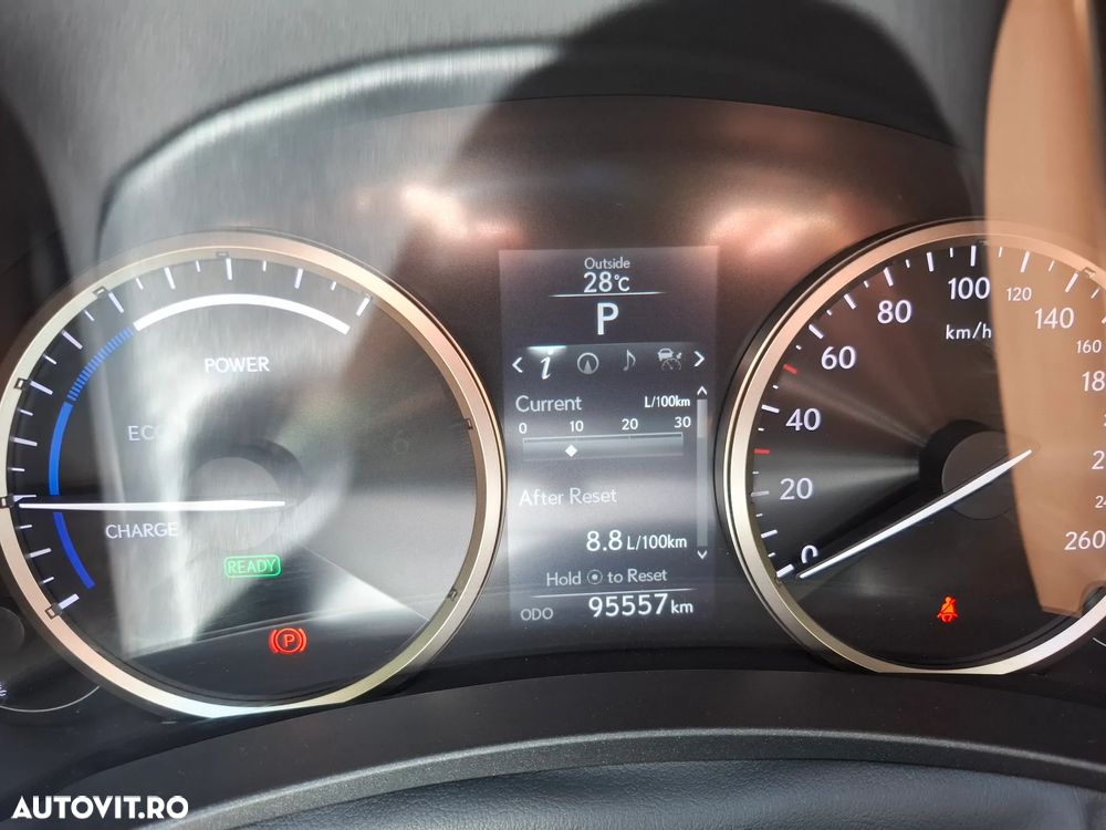 Lexus Seria NX - 23
