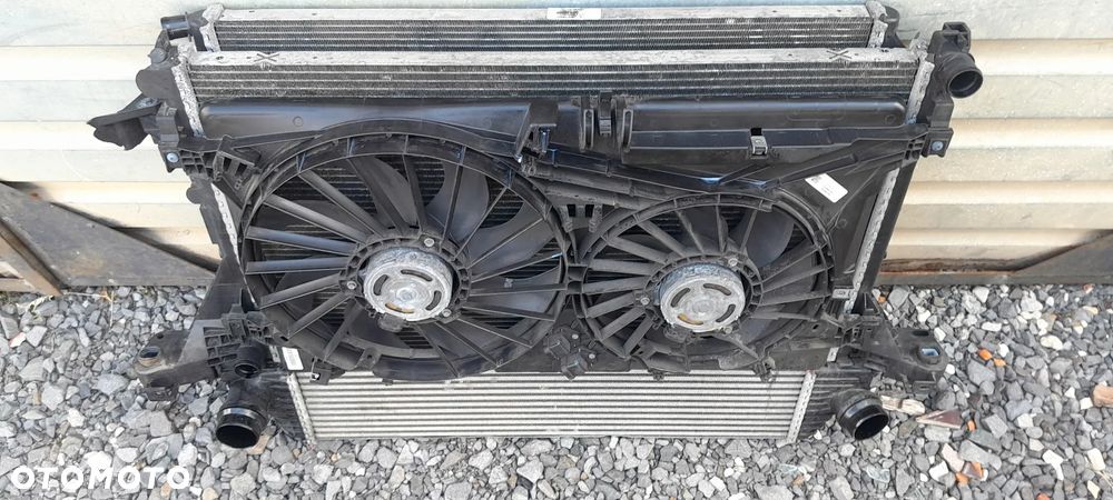 KOMPLET CHŁODNIC WENTYLATOR MASTER III LIFT IV 2.3DCI 2022 ROK - 4