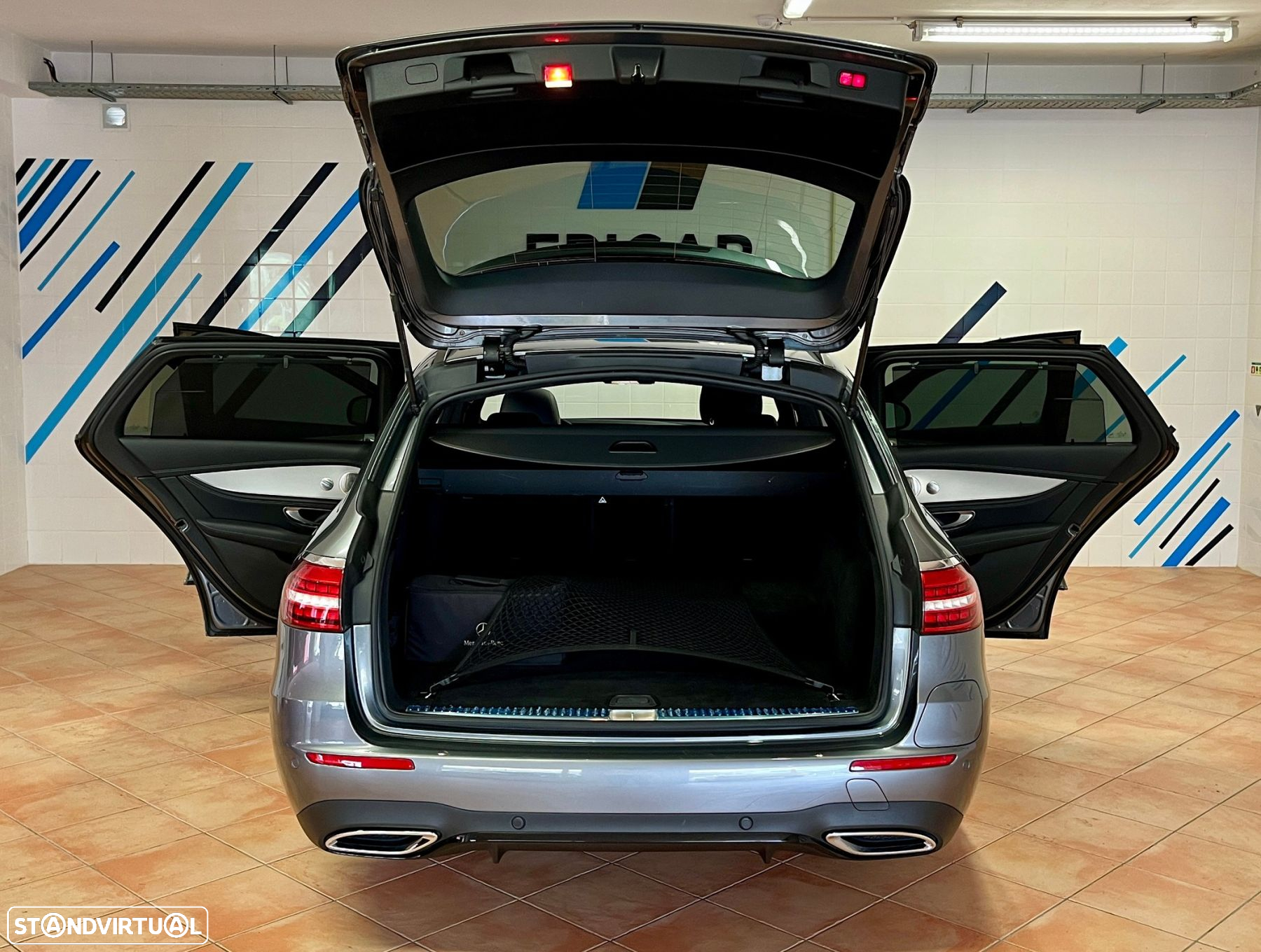 Mercedes-Benz E 300 de AMG Line - 13
