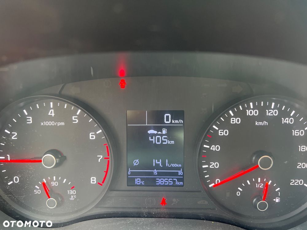 Kia Rio - 8