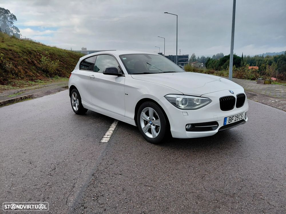 BMW 116 d Sport Line - 2