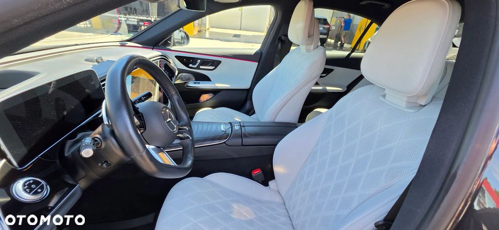 Mercedes-Benz Klasa E 220 d mHEV 4-Matic AMG 9G-Tronic - 15