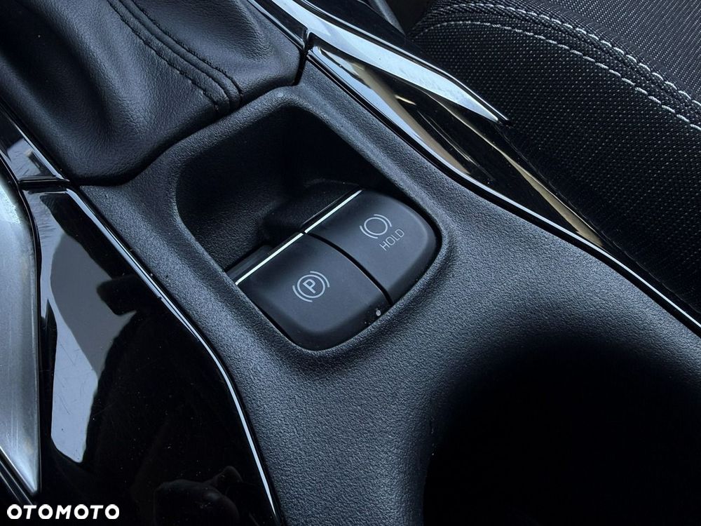 Toyota Corolla 1.8 Hybrid Executive - 31