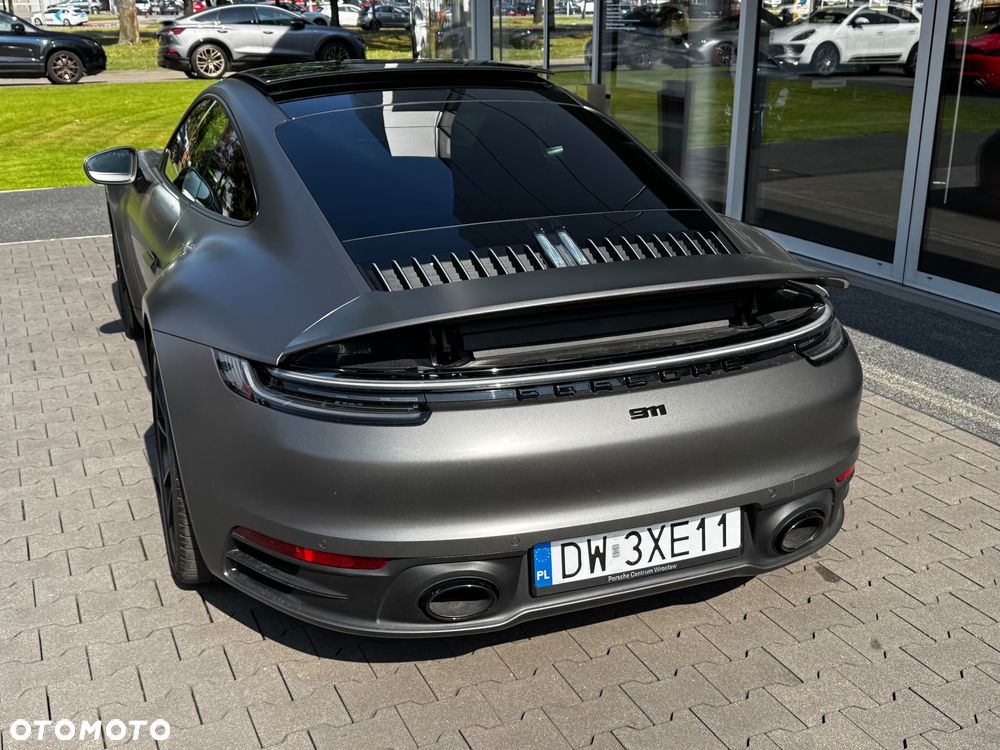 Porsche 911 Carrera 4S - 17