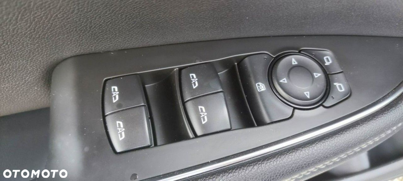 Opel Insignia - 38