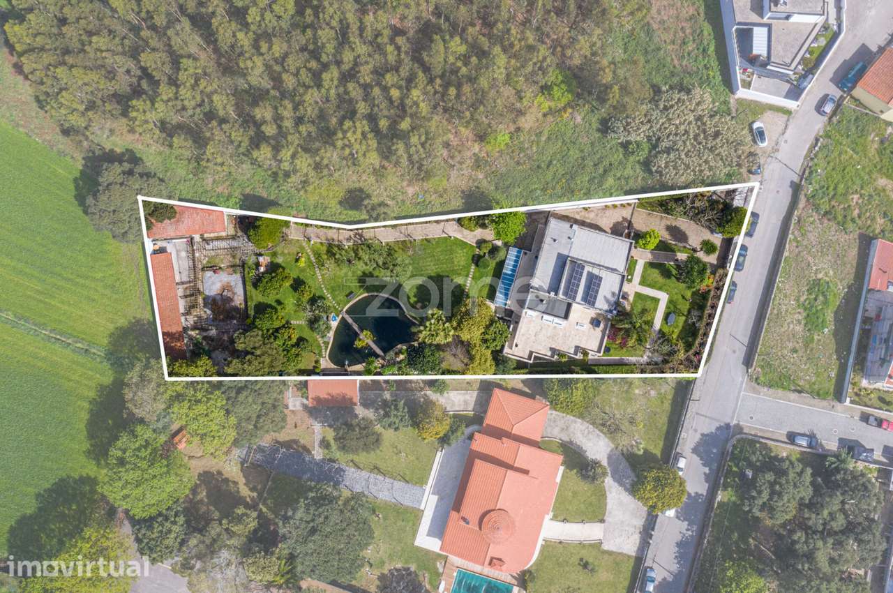 Moradia 6 Quartos (4 suites) com piscina aquecida, jardim e garagem - Grande imagem: 2/60