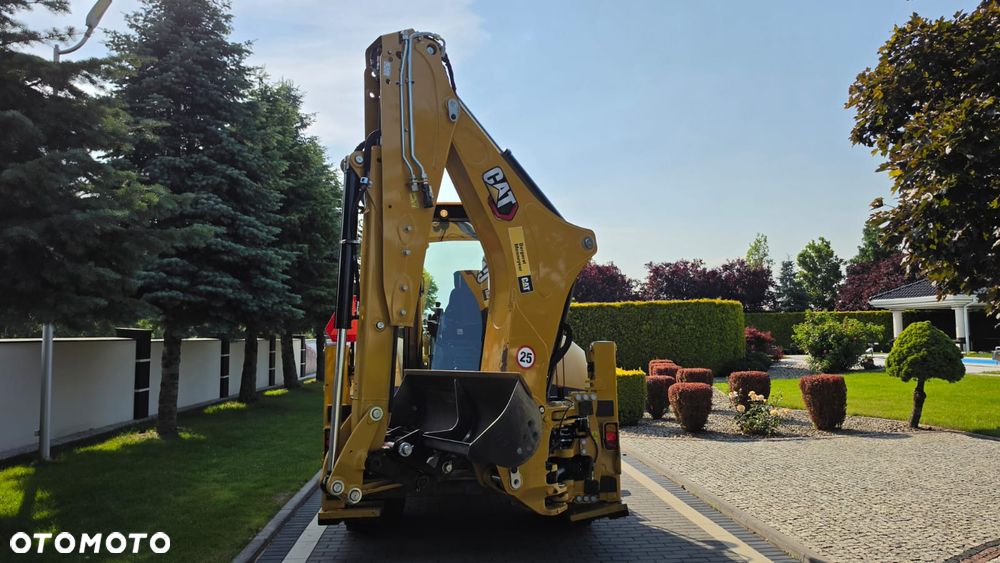 Caterpillar KOPARKO ŁADOWARKA CAT 432. 101 KONI. AUTOMATYCZNA SKRZYNIA BIEGÓW.  JOYSTICK. 3 ŁYŻKI. ROK PRODUKCJI 2023. KUPOWANA I ODBIERANA W 2024. BARDZO MAŁY PRZEBIEG JEDYNE 325 MTh. KLIMATYZACJA.  WEBASTO. STAN JAK FABRYCZNIE NOWA - 6