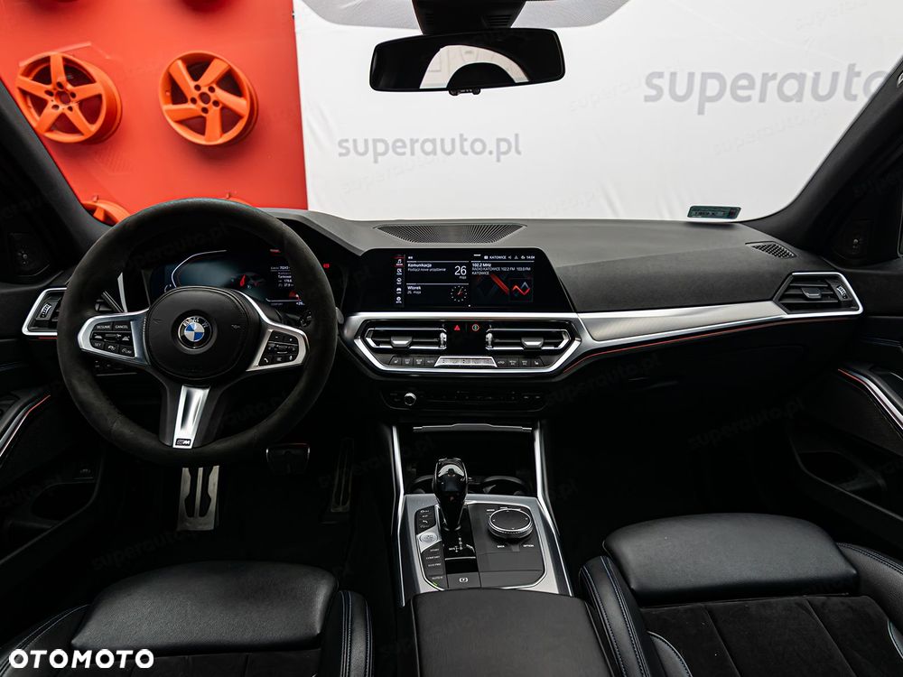 BMW Seria 3 318d M Sport Shadow - 13