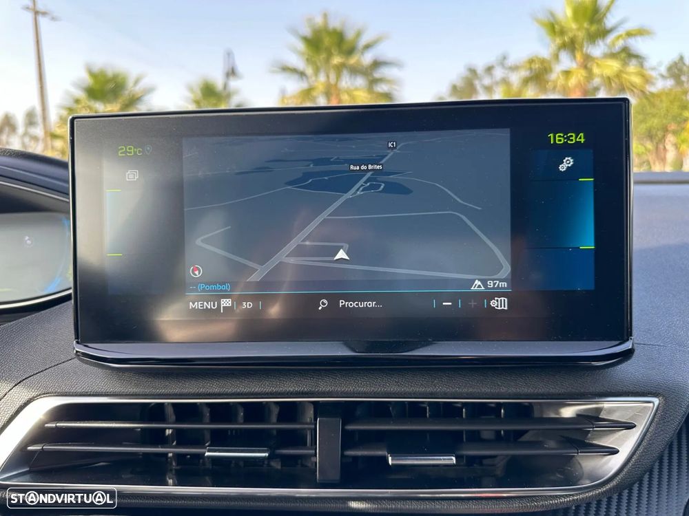 Peugeot 3008 1.6 Hybrid Allure e-EAT8 - 32