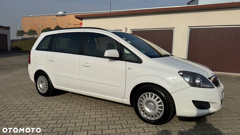 Opel Zafira 2012 photo 5