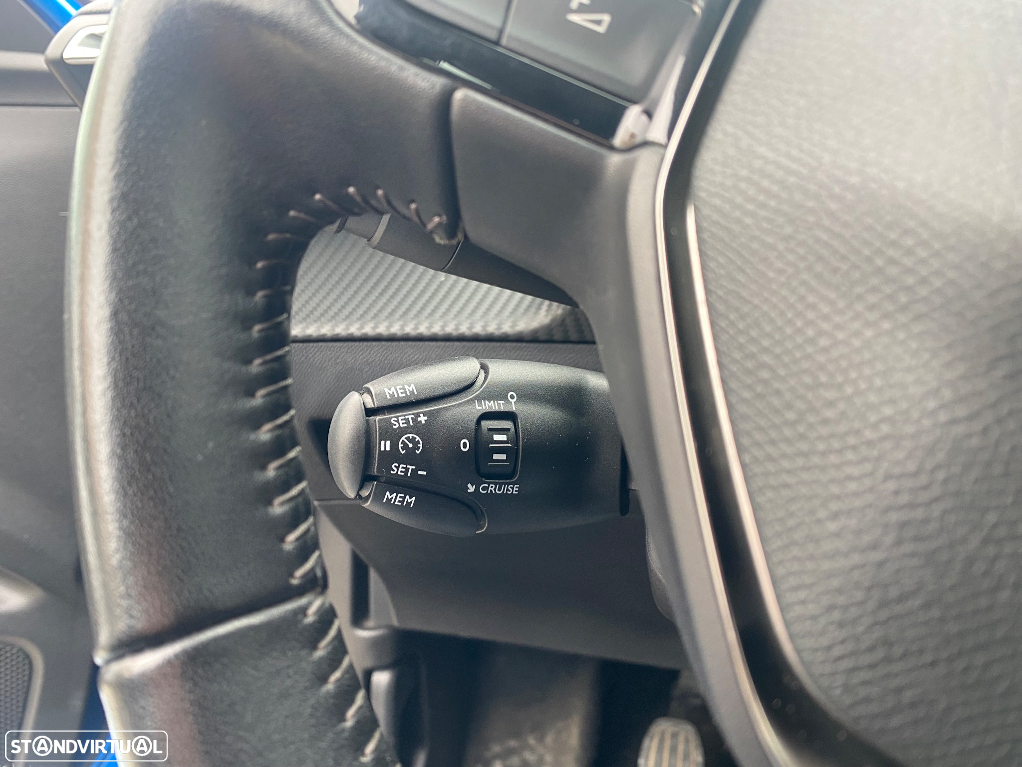 Peugeot 2008 1.5 BlueHDi Active Pack - 28