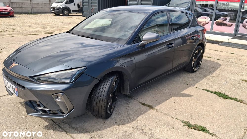 Cupra Leon 1.5 Tribe Edition - 2