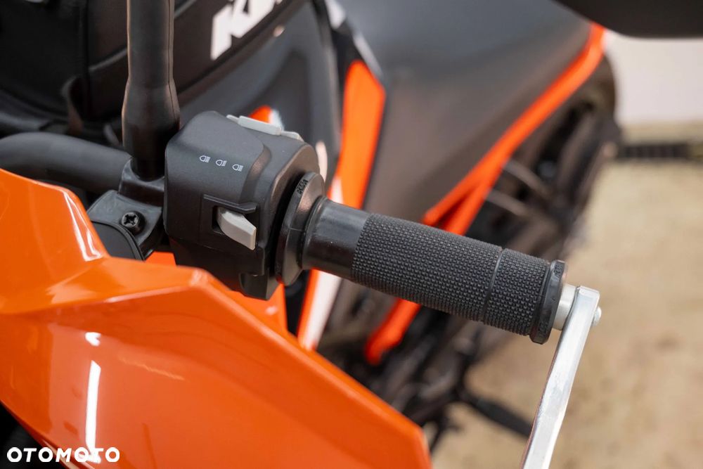 KTM Duke 125 - 29