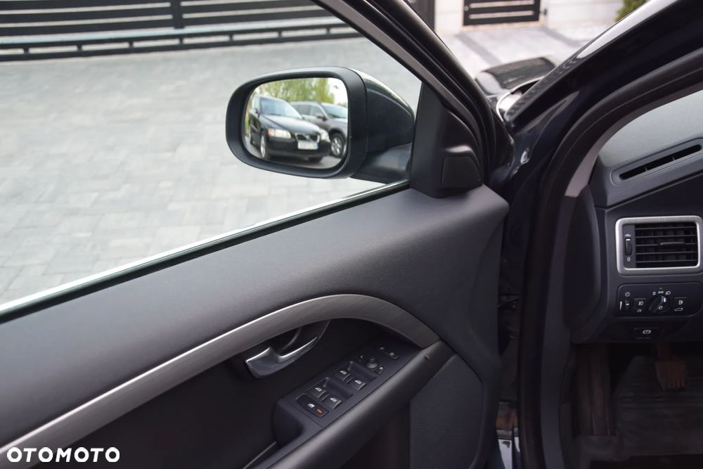 Volvo V70 2.5T Momentum - 27