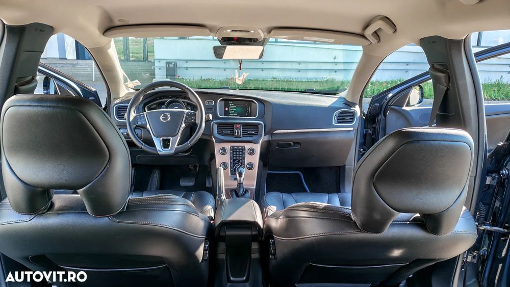 Volvo V40 D2 Aut. Inscription - 10