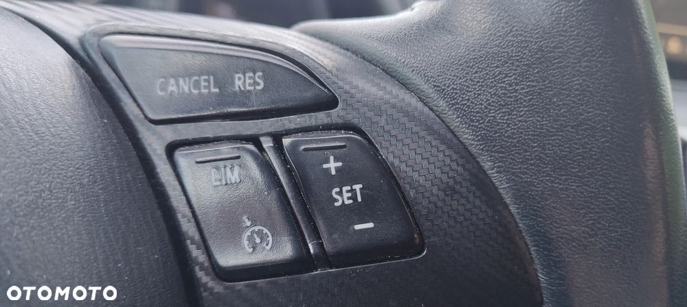 Mazda 3 SKYACTIV-G 120 NAKAMA - 17