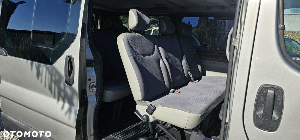 Renault Trafic - 28