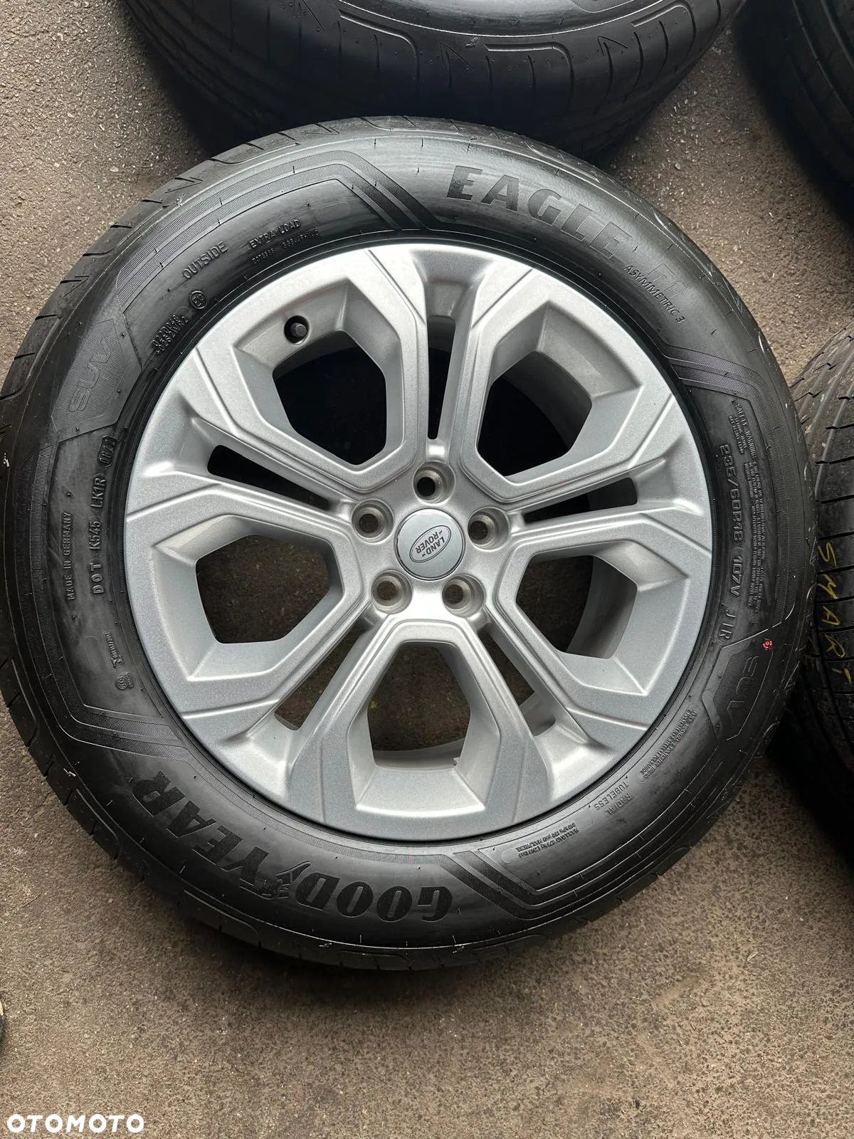 Felgi Aluminiowe 5x108 18 Land Rover EVOQUE 8.0" x 18 ET 45 - 2