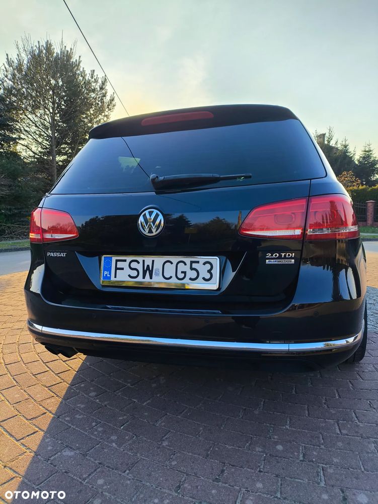 Volkswagen Passat 2.0 TDI Sportline - 4