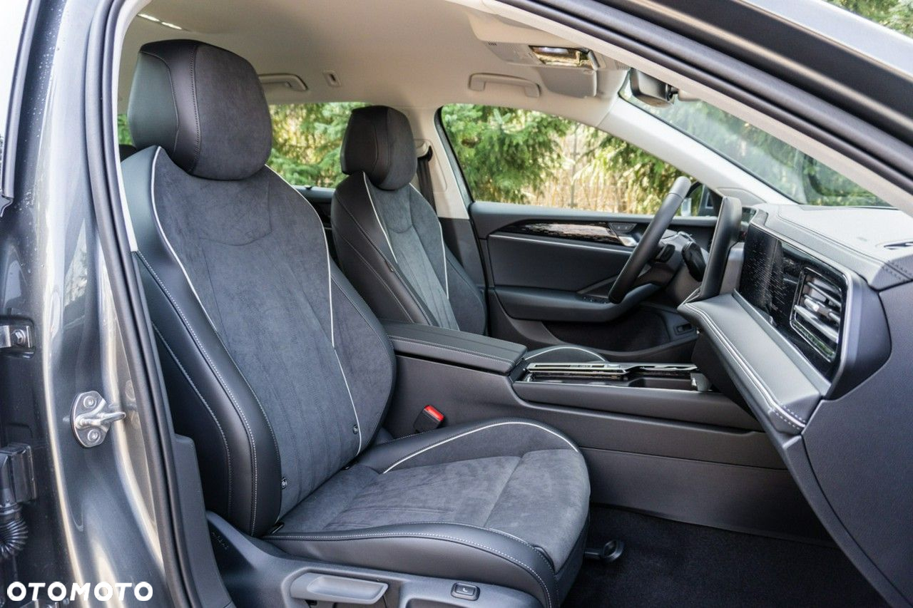Volkswagen Passat 1.5 TSI EVO Elegance DSG - 18