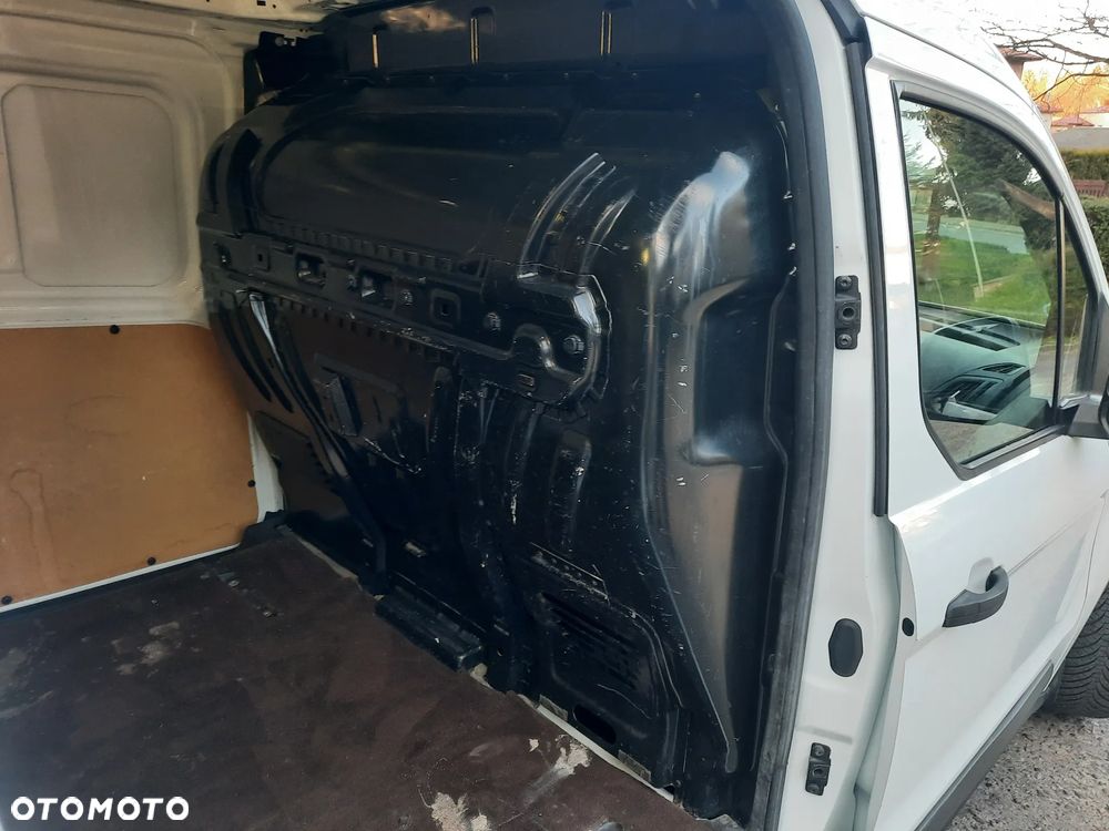 Ford Transit Connect - 27