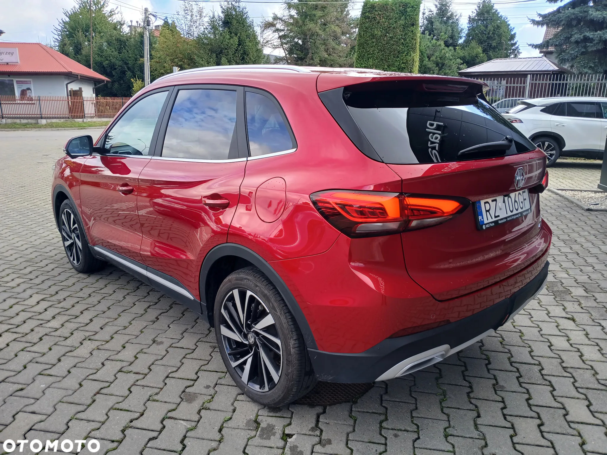 MG ZS 1.5 HEV+ Exclusive - 3