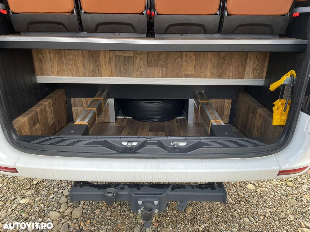 Mercedes-Benz Sprinter - 14