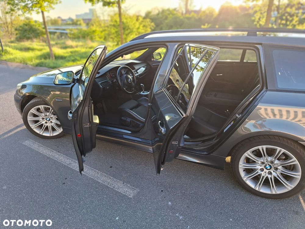 BMW Seria 5 525d Edition Sport - 9