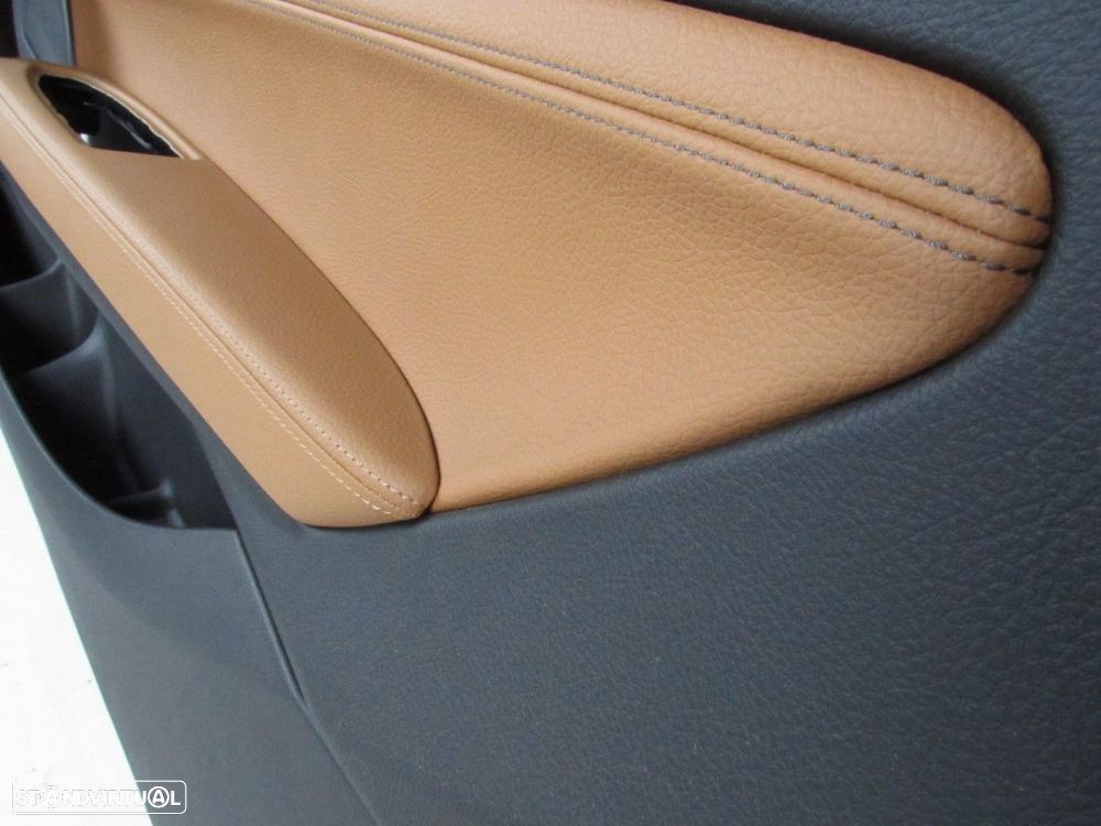 Forra da porta em Pele Direito/Frente Seminovo/ Original BMW 1 (F21)/BMW 2 Coupe... - 2