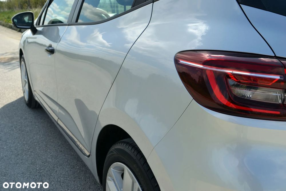 Renault Clio - 8
