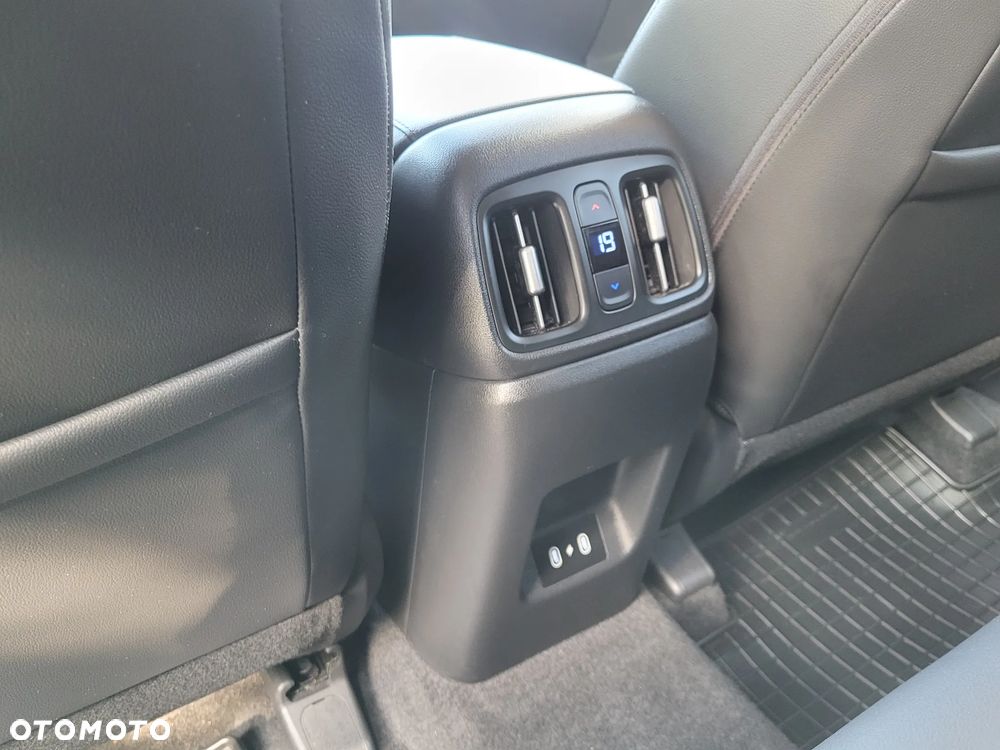 Hyundai Tucson 1.6 T-GDi HEV Executive 4WD - 14