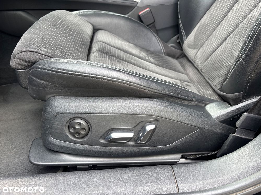 Audi A4 Avant 2.0 TDI S tronic - 10