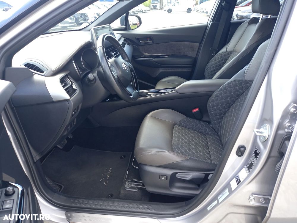 Toyota C-HR - 13