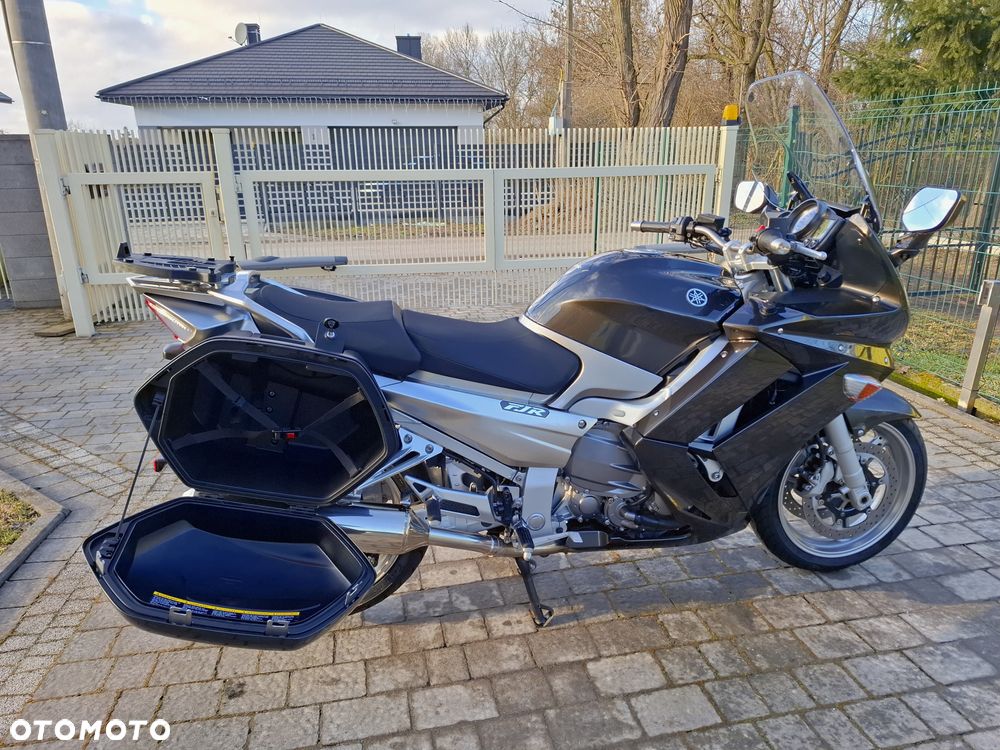 Yamaha FJR - 29