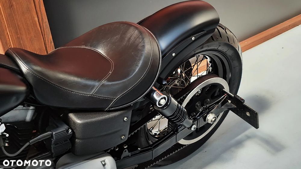 Harley-Davidson Dyna Street Bob - 26