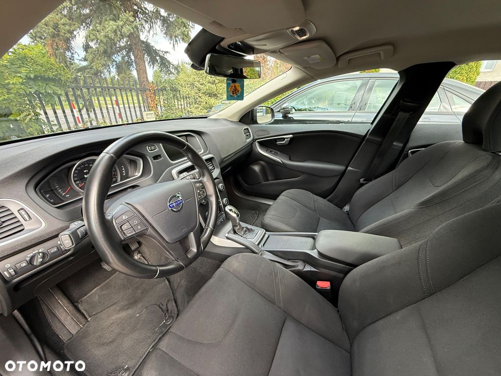 Volvo V40 T4 Base - 16