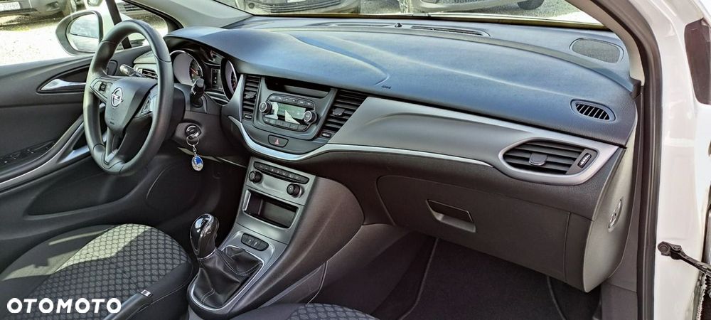 Opel Astra - 22