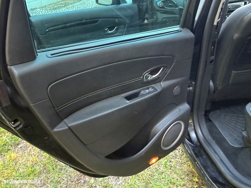 Renault Grand Scénic Energy dCi 130 Euro 6 S&S Bose Edition - 23