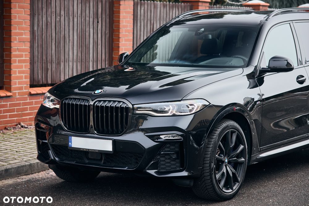 BMW X7 - 7