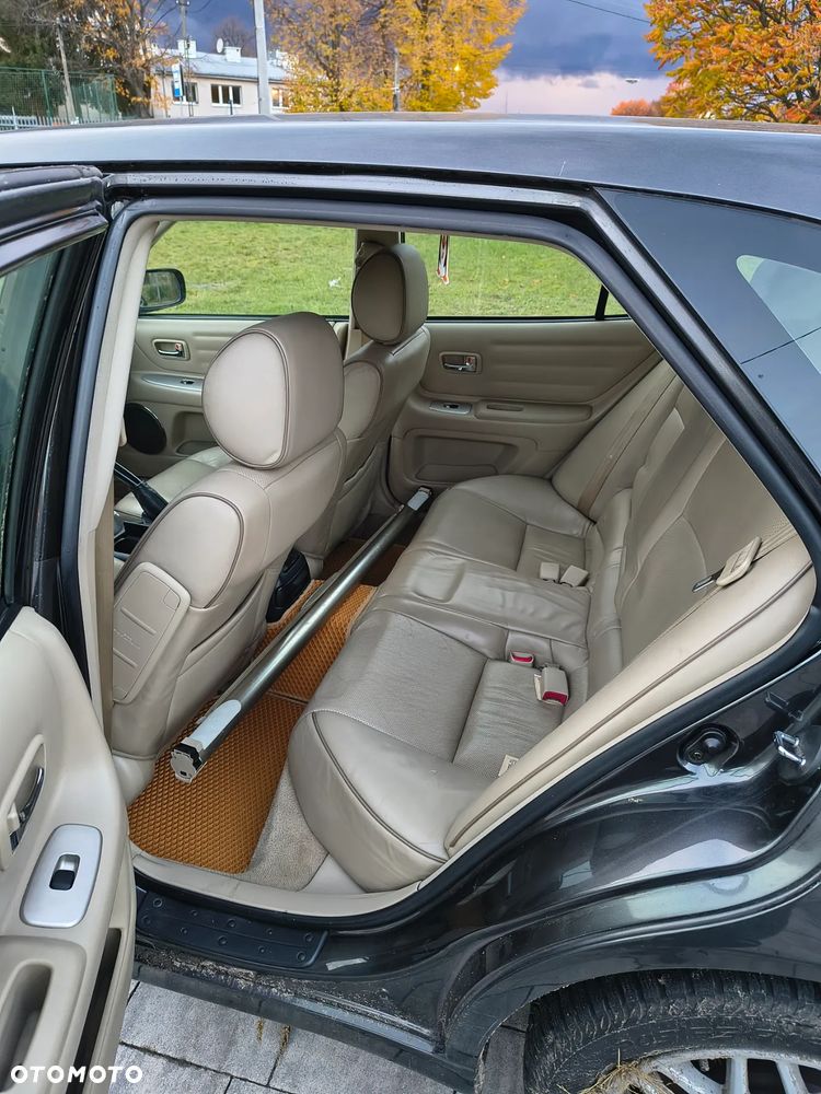 Lexus IS 200 SC Prestige - 9