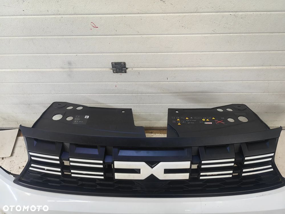 Zderzak przedni Dacia Duster II lift - 6