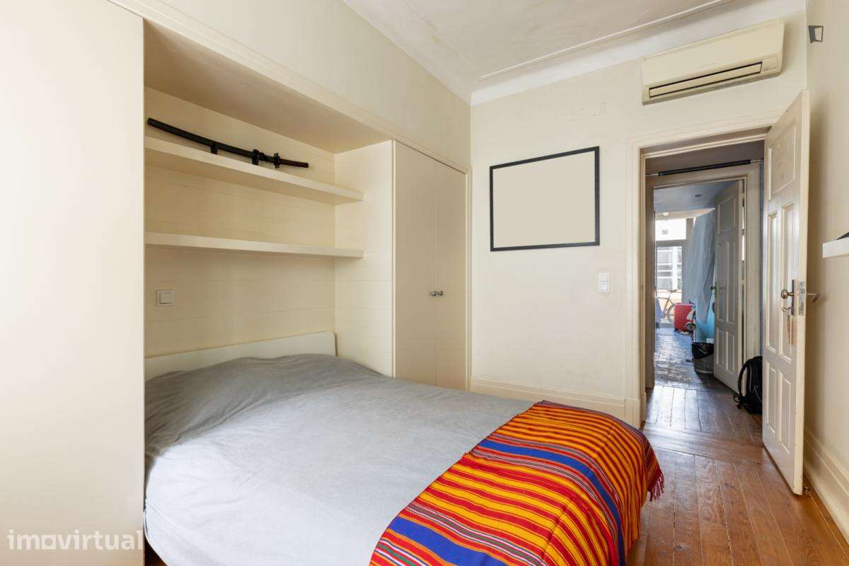 Quarto - localizado em Marquês de Pombal Lisbon - Grande imagem: 4/17