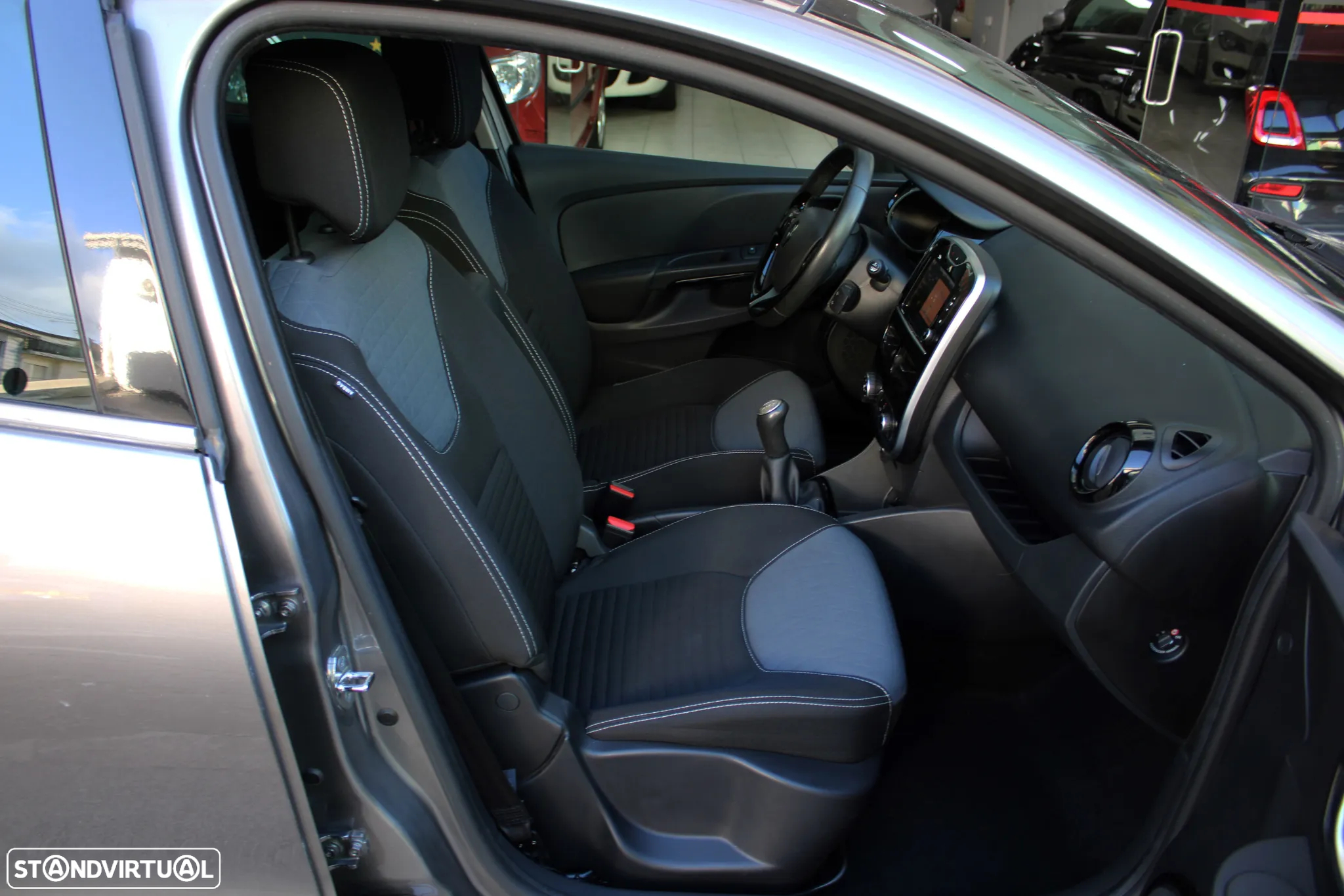 Renault Clio Sport Tourer 0.9 TCE - 28
