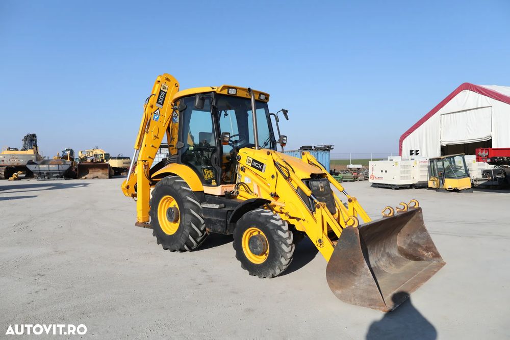 JCB 3CX 4T - 1